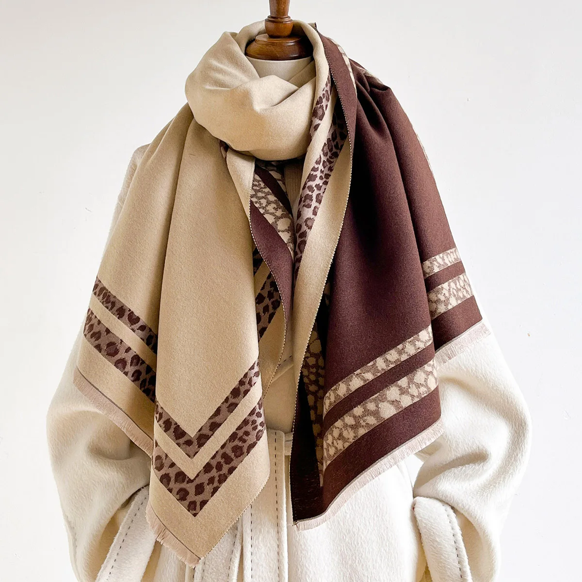 Winter Reversible Warm Large S - Woven Scarf Blanket recension och pris