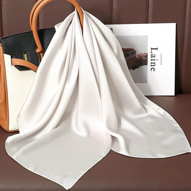 Luxury Solid Color Silk Square - Scarf Silk Square recension och pris