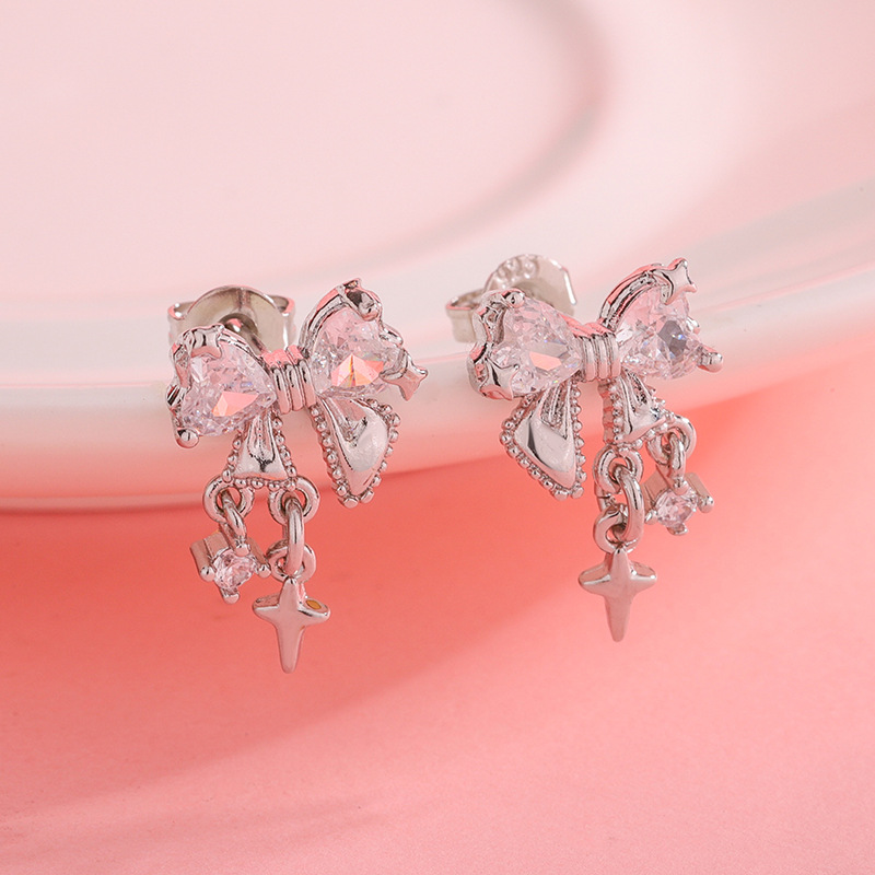 Fashion Personality Bow Zircon - Tie Clip Silver recension och pris